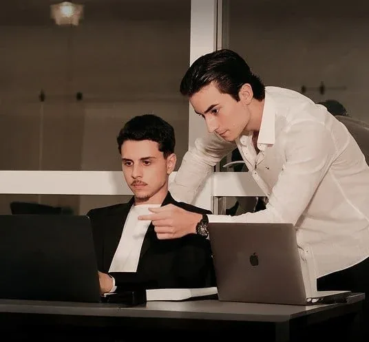 Fundadores da Sellfy Group em reunião